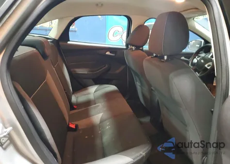 2014 Ford Focus Se z USA, uszkodzony, nr VIN 1FADP3F20EL136650